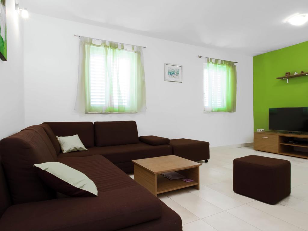 Apartment Maslina-2 By Interhome Srima Bagian luar foto