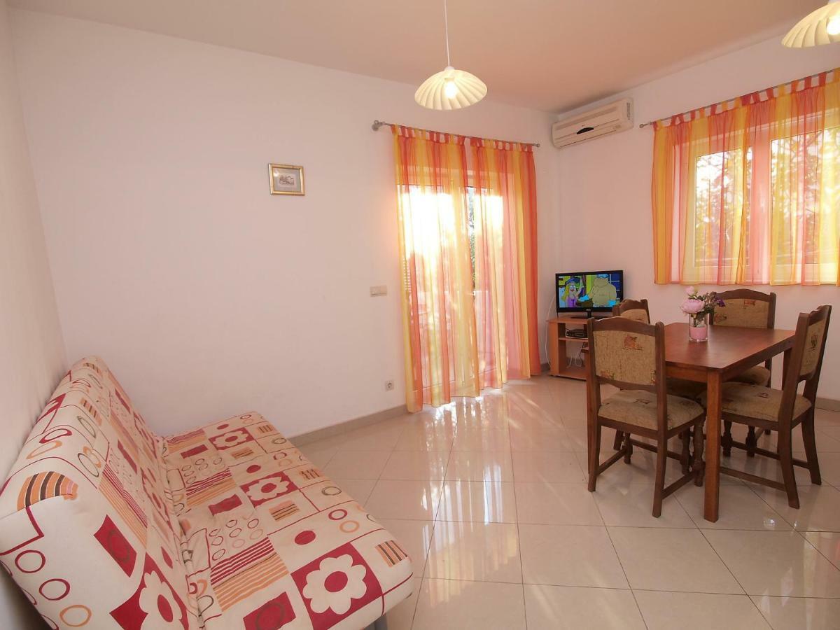 Apartment Maslina-2 By Interhome Srima Bagian luar foto